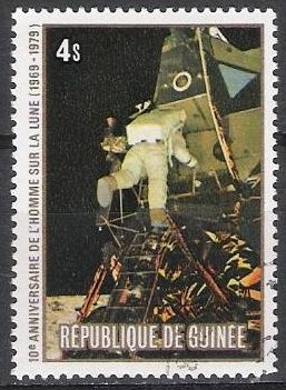 Republica de Guinea 1980 Scott 809 Sello * Apollo 11 Armstrong bajando del Modulo 4s Rep. Guinée Preobliteré Matasello de favor Preobliterado 